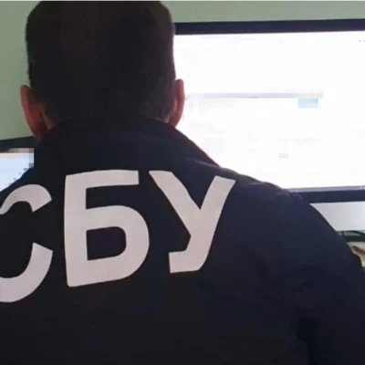 СБУ викрила на Хмельниччині ворожу ботоферму, через яку «розганяли» фейки про війну в Україні
